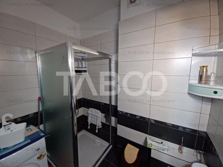 Apartament decomandat 2 camere 54 mpu - etaj 3 - bloc cu lift in Sibiu