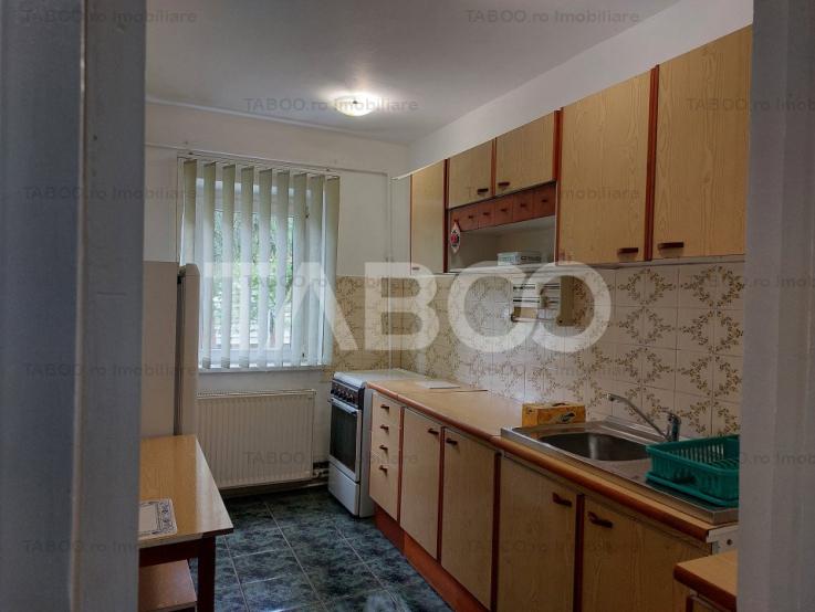 Apartament 3 camere decomandate parter zona Mihai Viteazu Sibiu