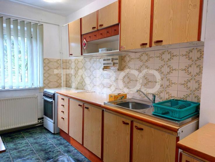 Apartament 3 camere decomandate parter zona Mihai Viteazu Sibiu