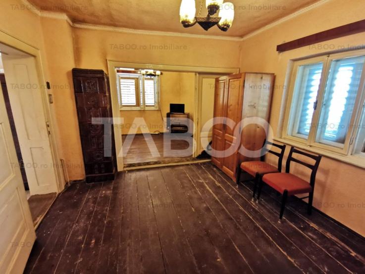 Casa in Sibiu cu 4 camere si 500 mp teren pe strada Sacel din Strand 