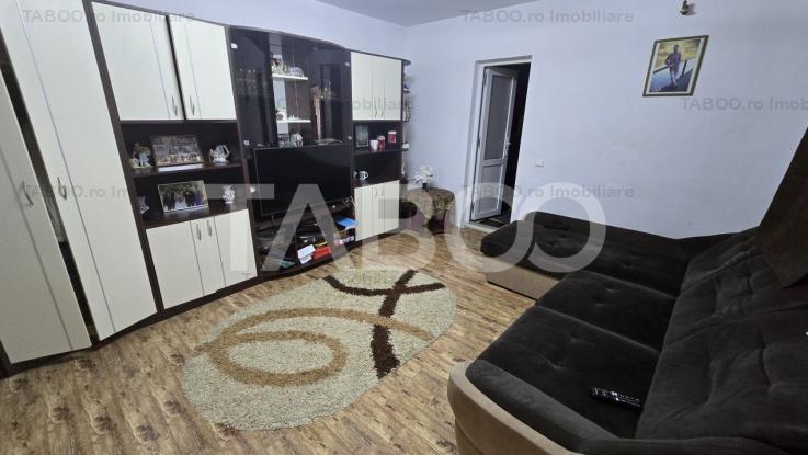 Apartament la casa de vanzare curte comuna Orasul de Jos Sibiu