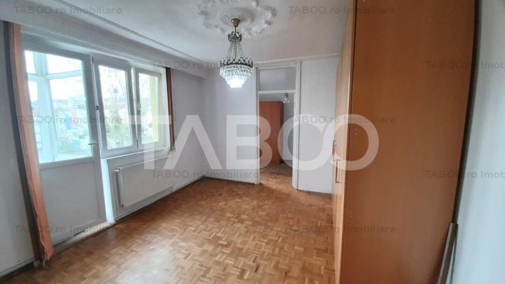 Apartament de vanzare 2 camere balcon zona Mihai Viteazu Sibiu