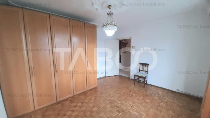 Apartament de vanzare 2 camere balcon zona Mihai Viteazu Sibiu