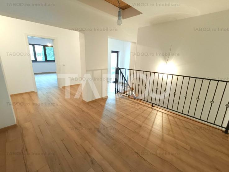 Casa 10 camere 390 mp utili - pe strada Calea Poplacii din Sibiu