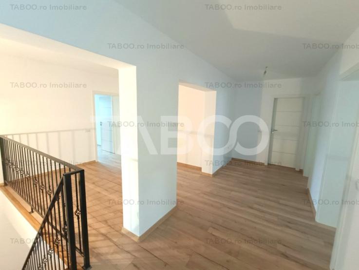 Casa 10 camere 390 mp utili - pe strada Calea Poplacii din Sibiu