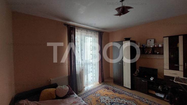 Garsoniera de vanzare 27 mp loc parcare balcon etaj 1 Turnisor Sibiu