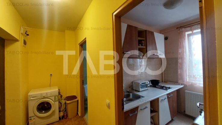 Garsoniera de vanzare 27 mp loc parcare balcon etaj 1 Turnisor Sibiu