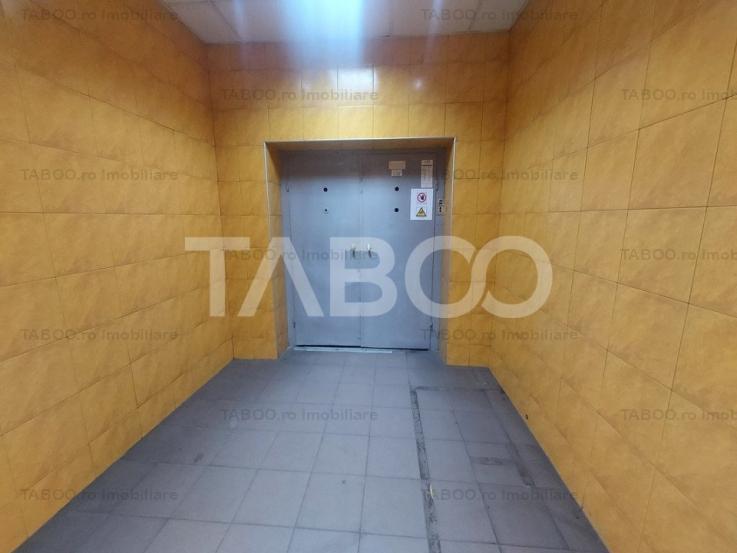 Spatiu comercial de inchiriat 1300 mpu 6 incaperi Sibiu zona centrala