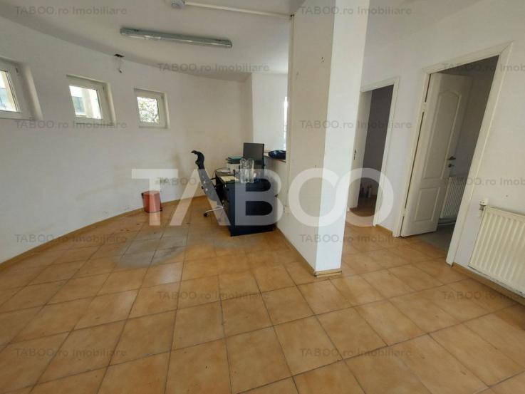 Spatiu comercial de inchiriat 370 mpu usi garaj curte privata 1500 mp