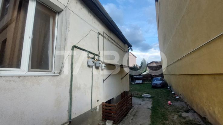 Casa de vanzare cu teren 763 mp si 5 camere 178 mpu zona Lupeni Sibiu