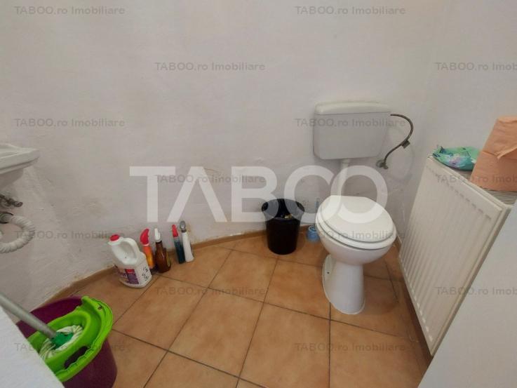 Spatiu de birouri de inchiriat parter 70 mp curte privata Piata Cluj