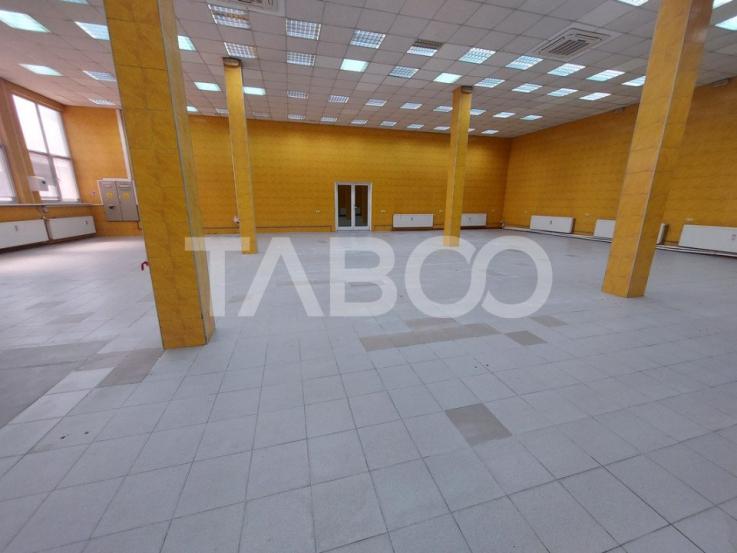 Spatiu comercial de inchiriat 300 mpu parter curte clima zona Terezian