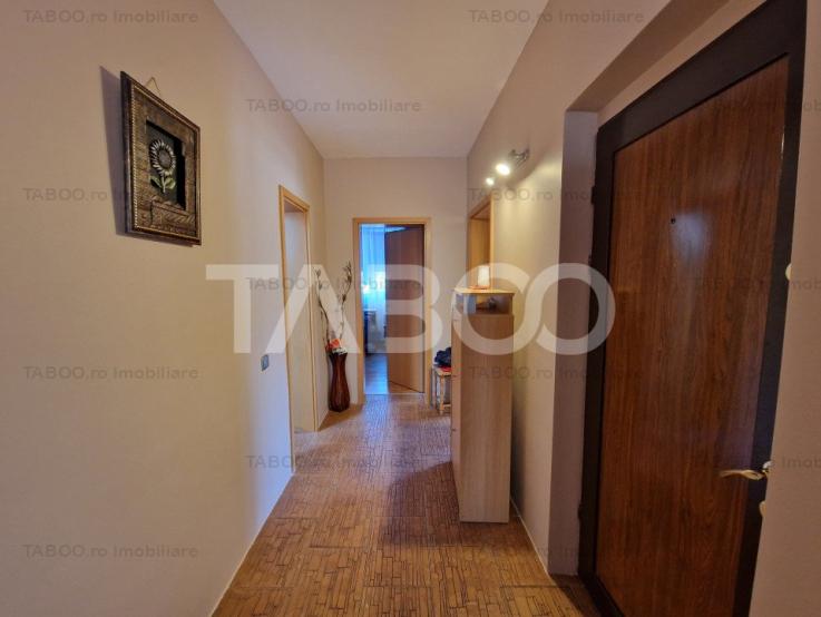 Apartament decomandat 3 camere 2 bai loc parcare zona linistita Strand