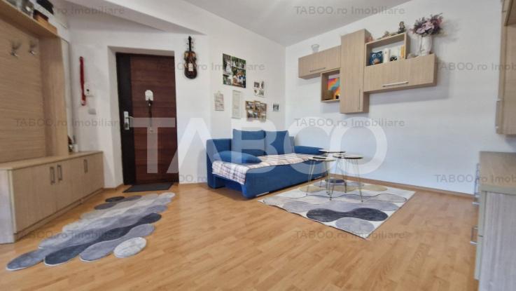 Apartament 3 camere cu 2 balcoane garaj parcare si curte Turnisor