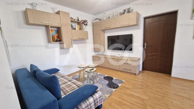 Apartament 3 camere cu 2 balcoane garaj parcare si curte Turnisor