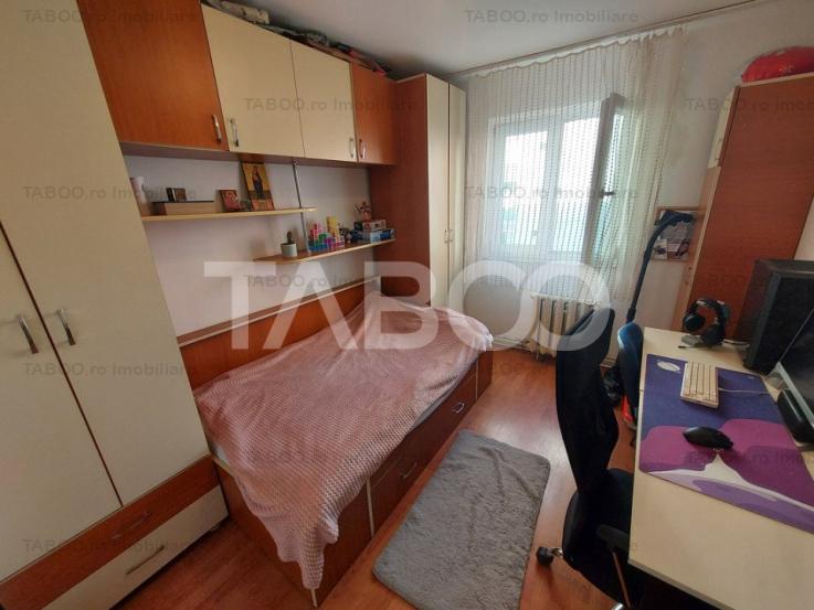 Apartament de vanzare 2 camere etaj intermediar pivnita balcon Sibiu