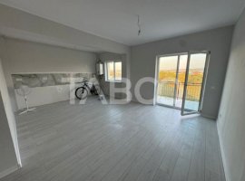 Apartament 2 camere cu balcon si boxa in bloc cu lift zona Selimbar