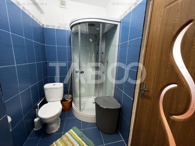 Penthouse 3 camere de vanzare 70 mpu terasa 58 mp zona Doamna Stanca