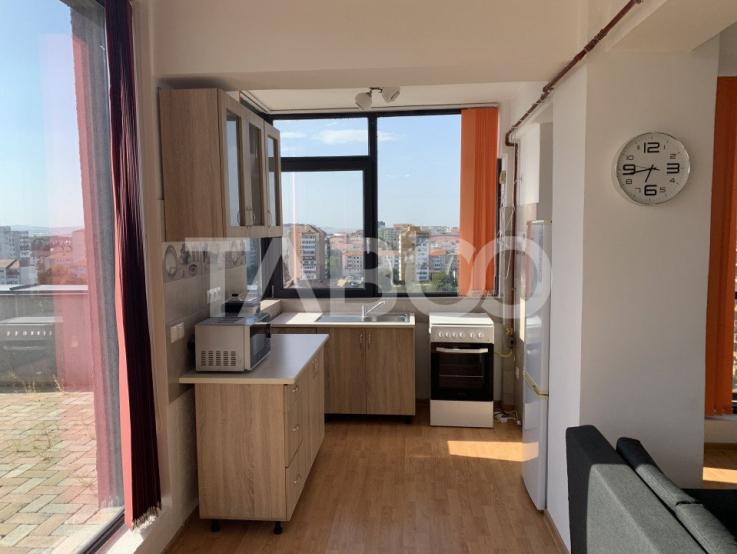 Penthouse 3 camere de vanzare 70 mpu terasa 58 mp zona Doamna Stanca