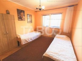 Apartament pentru muncitori 4 camere si 2 balcoane Mihai Viteazul