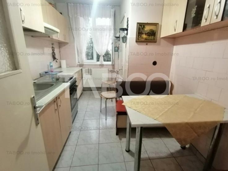 Apartament cu 2 camere 52 utili etajul 2 balcon Mihai Viteazu Sibiu