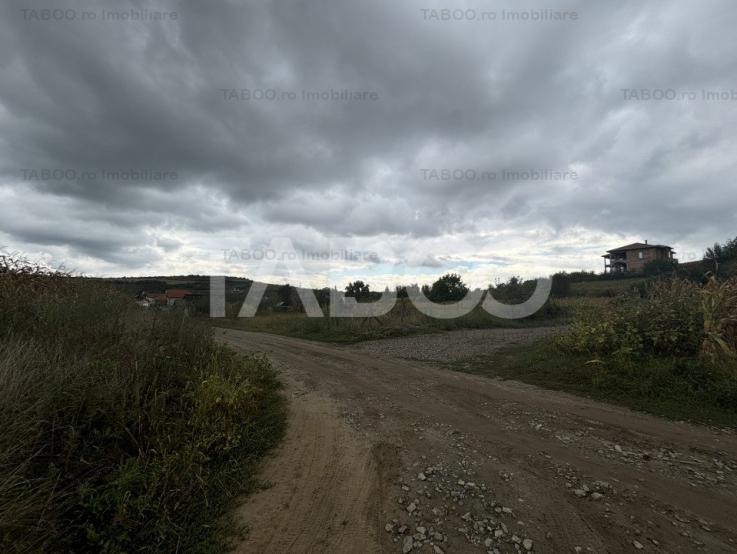 Teren de vanzare intravilan Sura Mare 400 mp zona deosebita