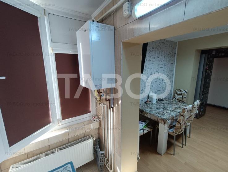 Apartament decomandat 2 camere mobilate 52 mpu balcon Ampoi 3