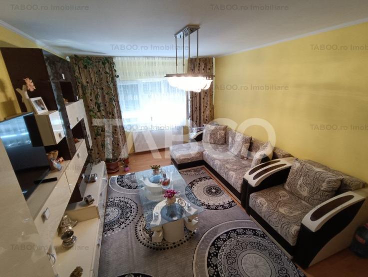 Apartament decomandat 2 camere 52 mpu mobilat utilat balcon Alba Iulia