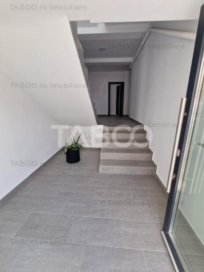 Apartament 60 mpu la CHEIE cu 3 camere balcon 18 mp pe Doamna Stanca