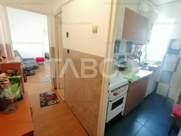 Apartament 2 camere de vanzare mobilat balcon zona Mihai Viteazu Sibiu