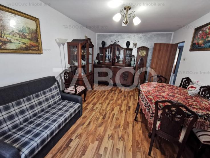 Apartament cu 3 camere 2 bai in zona Turnisor din Sibiu