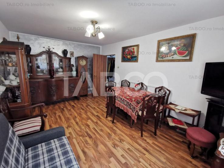 Apartament cu 3 camere 2 bai in zona Turnisor din Sibiu