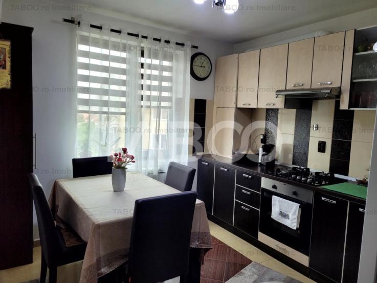 Apartament 2 camere etaj 2 mobilat si utilat in zona Trei Stejari