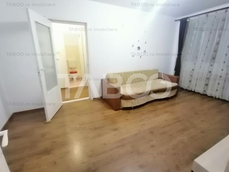 Apartament 2 camere de inchiriat mobilat balcon lift Mihai Viteazu