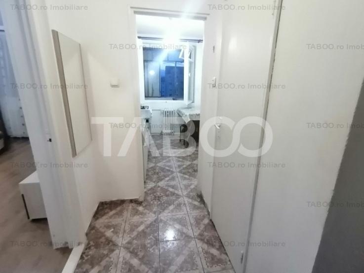 Apartament 2 camere de inchiriat mobilat balcon lift Mihai Viteazu