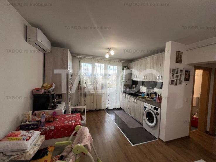 Apartament 3 camere decomandat cu vedere superba spre munte - Sibiu 