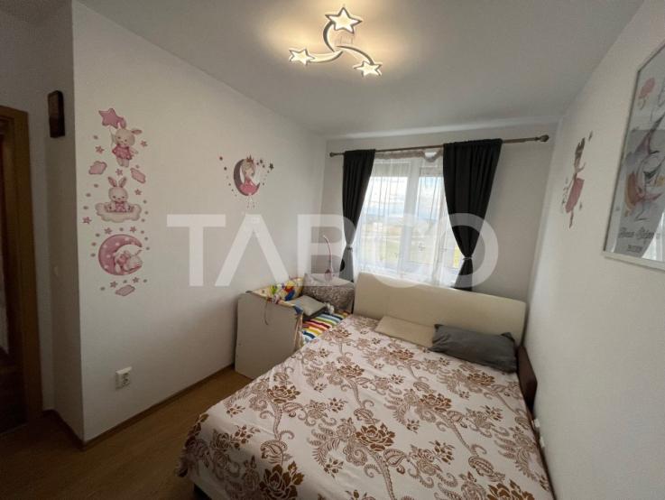 Apartament 3 camere decomandat cu vedere superba spre munte - Sibiu 