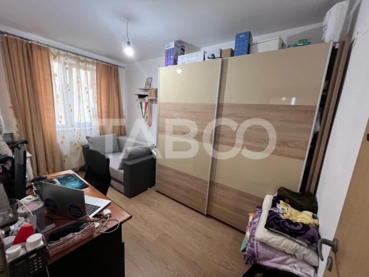 Apartament 3 camere decomandat cu vedere superba spre munte - Sibiu 