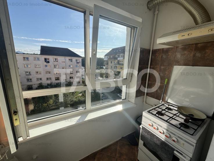 Apartament mobilat utilat 2 camere + pivnita zona Valea Aurie