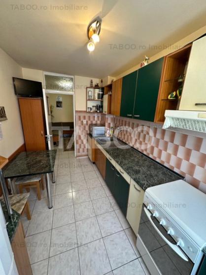 Apartament 3 camere decomandate si 2 balcoane zona Strand Sibiu