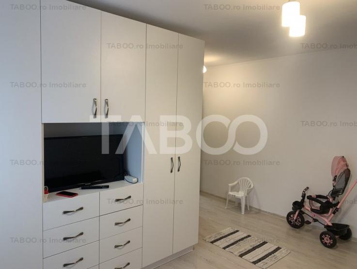 Apartament 2 camere 41 mpu etaj parter curte 43 mp zona Broscarie