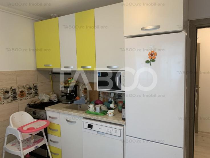 Apartament 2 camere 41 mpu etaj parter curte 43 mp zona Broscarie