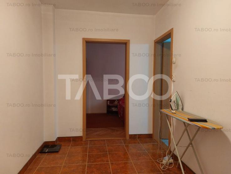 Apartament de inchiriat 2 camere 60 mp balcon 12mp Mihai Viteazu Sibiu