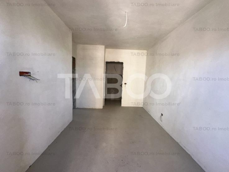 Apartament etaj 2 decomandat 64 mpu 2 balcoane 2 locuri de parcare