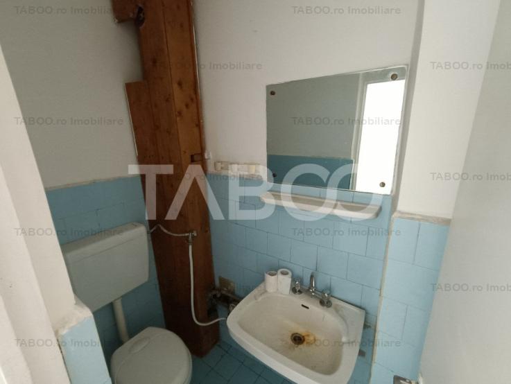 Apartament decomandat 3 camere 70 mpu mobilat etaj 3 Cetate Alba Iulia