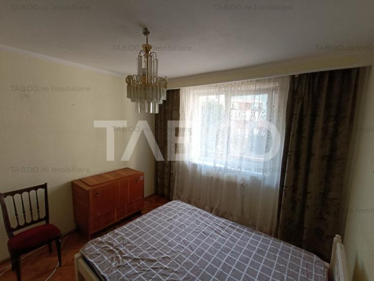 Apartament etaj 2 cu 3 camere 65 mpu pivnita Ultracentral Alba Iulia