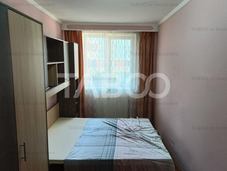 Apartament decomandat 3 camere 65mpu mobilat balcon pivnita Alba Iulia