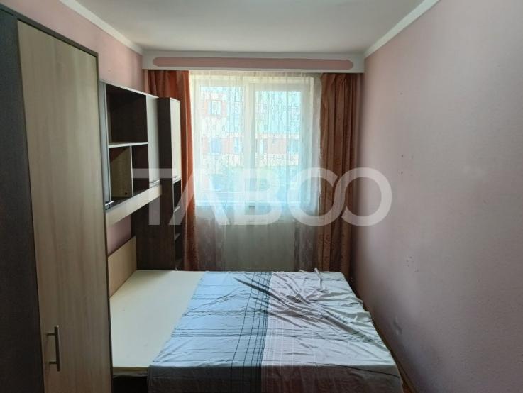 Apartament 3 camere 65mpu mobilat pivnita 2 balcoane etaj 2 Alba Iulia