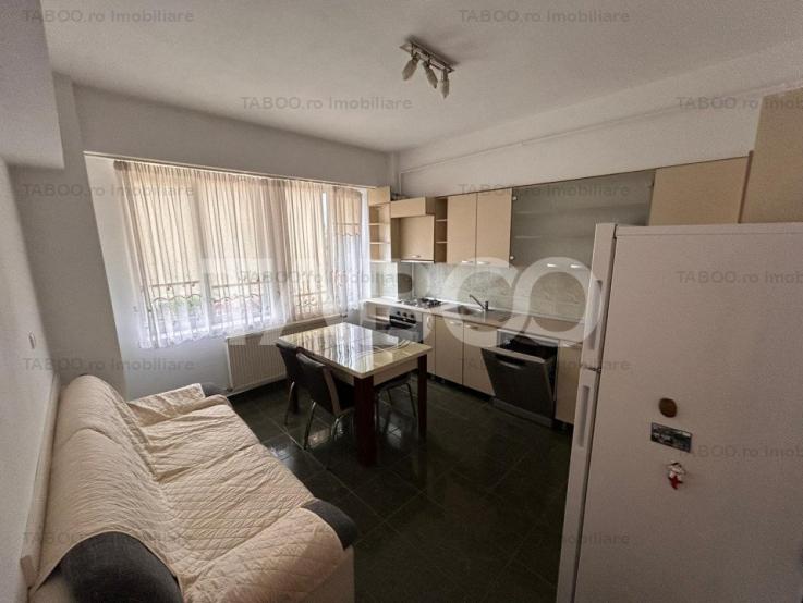 Apartament 3 camere de inchiriat 54 mpu zona centrala in Sibiu