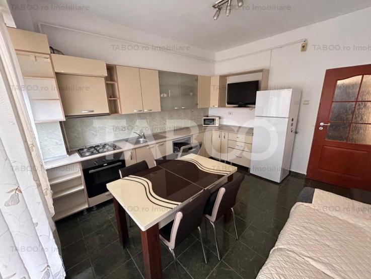 Apartament 3 camere de inchiriat 54 mpu zona centrala in Sibiu